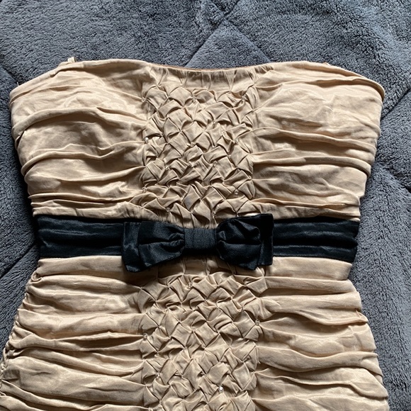 BCBGMAXAZRIA Gold and Black Strapless Evening Dress - Picture 9 of 16